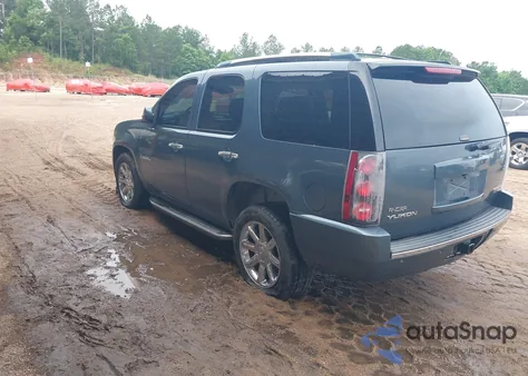 2007 GMC Yukon Denali z USA, uszkodzony, nr VIN 1GKFK63807J391281